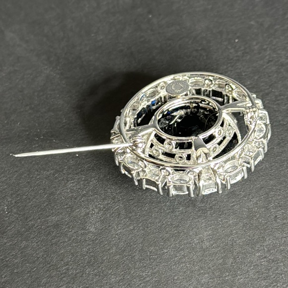 Smithsonian Institute Blue Hope Diamond Replica BROOCH - Picture 8 of 13